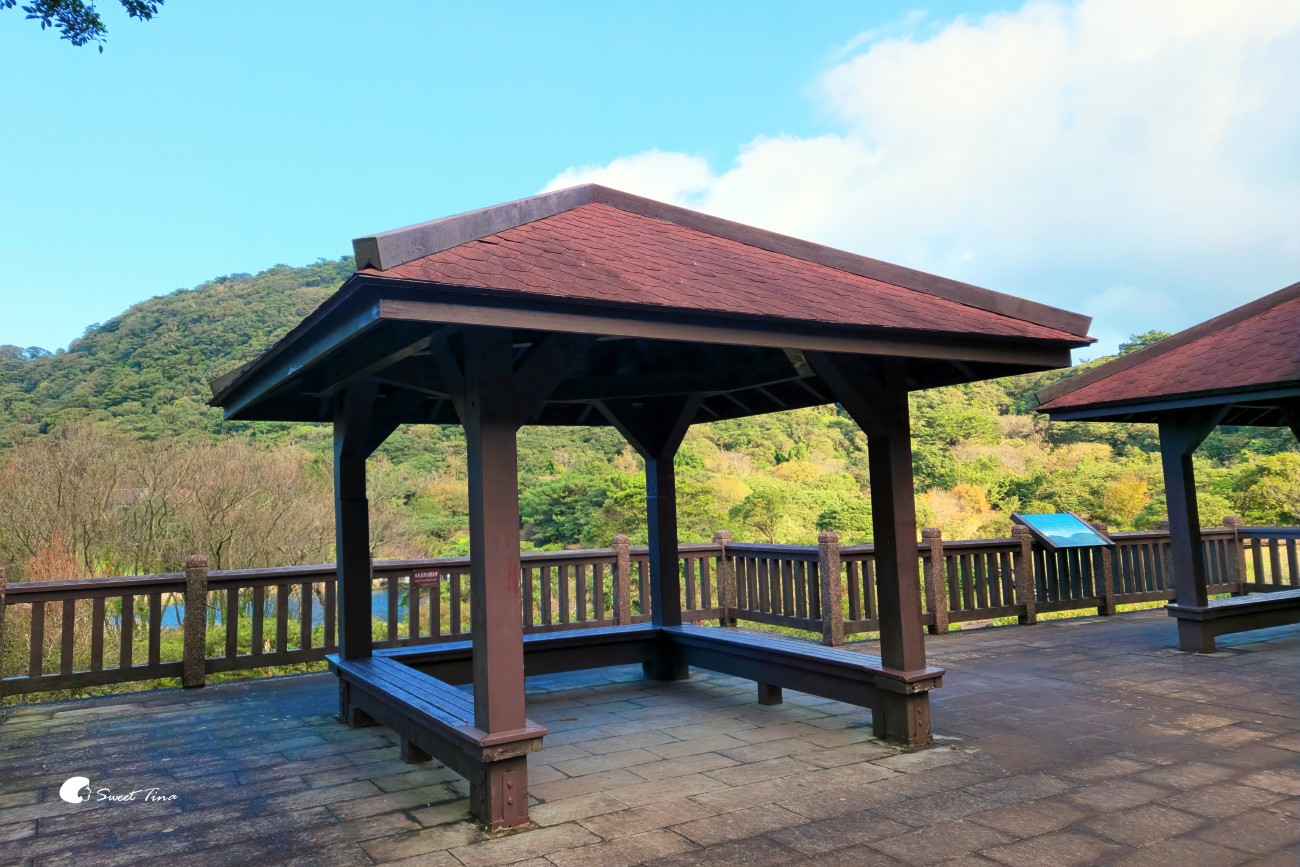 大屯自然公園｜陽明山景點，享受湖光山色的環湖步道