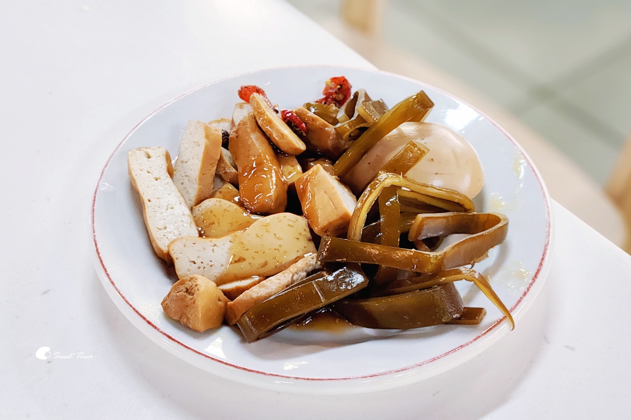 南門市場合歡刀削麵館|中正紀念堂美食推薦,必點番茄牛肉麵太過癮 南門市場合歡刀削麵館|中正紀念堂美食推薦,必點番茄牛肉麵太過癮