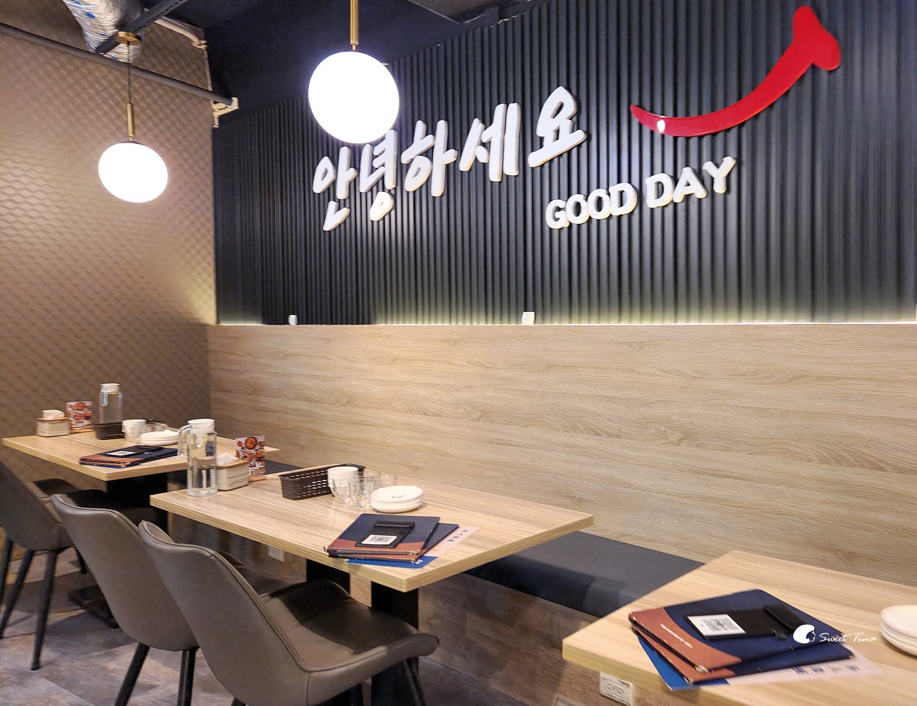 梨谷韓式鐵板炭火烤肉｜信義區韓式料理推薦，小菜無限續超滿足！