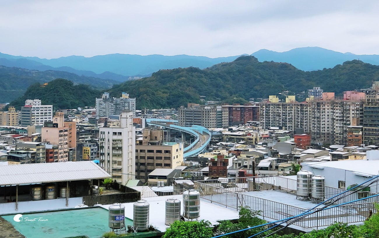 基隆地標公園|山景、港景一次滿足的輕鬆散步點 基隆地標公園|山景、港景一次滿足的輕鬆散步點