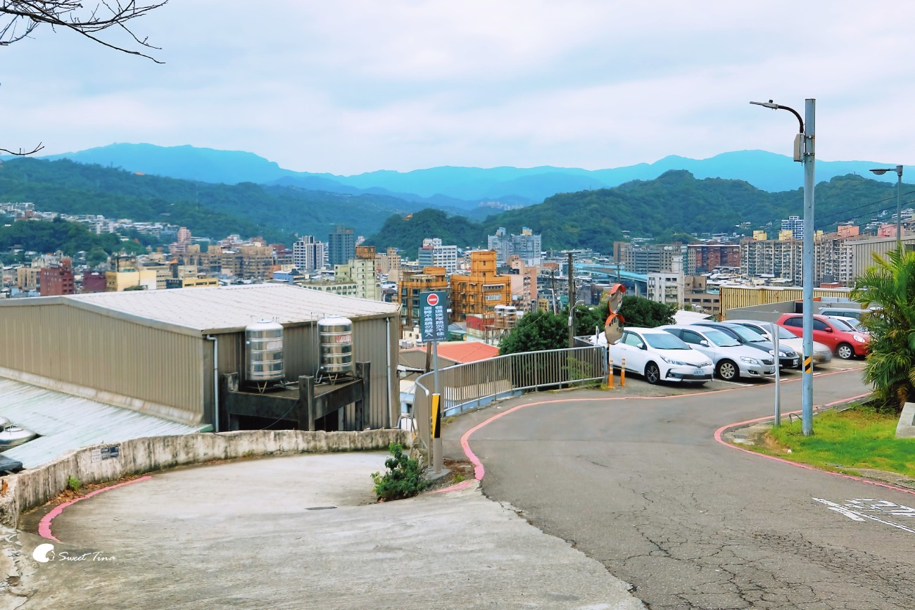 基隆地標公園|山景、港景一次滿足的輕鬆散步點 基隆地標公園|山景、港景一次滿足的輕鬆散步點