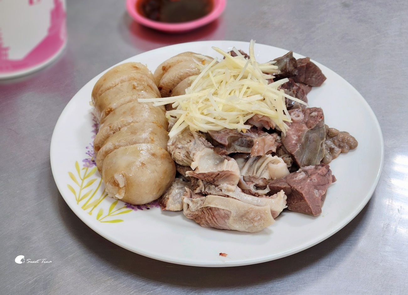 基隆孝三大腸圈|超人氣大腸圈,基隆車站附近小吃推薦 基隆孝三大腸圈|超人氣大腸圈,基隆車站附近小吃推薦