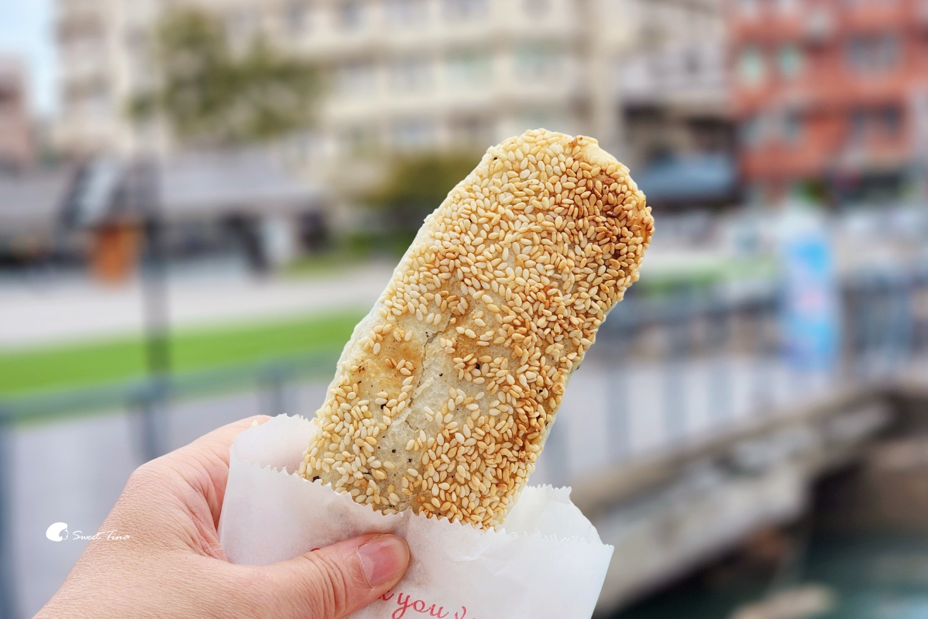 阿國碳烤燒餅|基隆火車站美食推薦,現揉現烤的超人氣點心 阿國碳烤燒餅|基隆火車站美食推薦,現揉現烤的超人氣點心