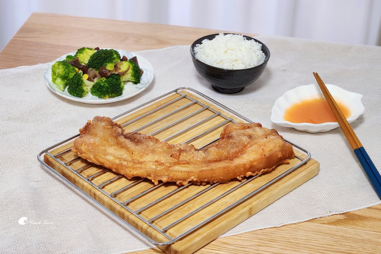 大橋頭美食推薦|太平市場阿角紅燒肉劉美麗,溫體現炸紅燒肉,五部位外酥內嫩必吃 大橋頭美食推薦|太平市場阿角紅燒肉劉美麗,溫體現炸紅燒肉,五部位外酥內嫩必吃