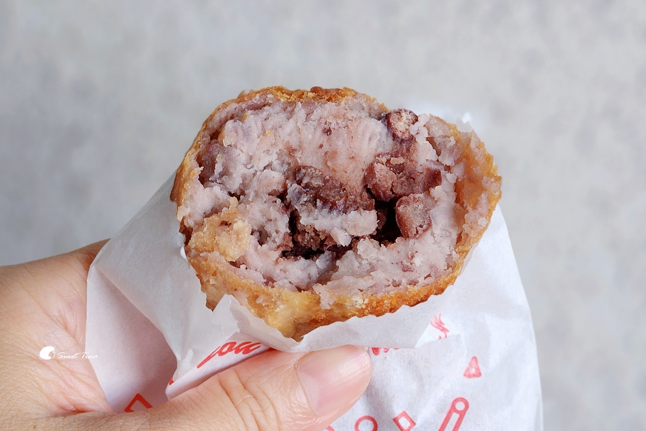阿信伯芋頭丸｜士林華榮市場爆餡炸芋丸，古早味銅板小吃推薦
