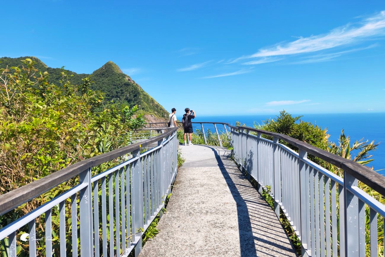 報時山觀景臺|瑞芳看山海景點,俯瞰九份山城與陰陽海漸層 報時山觀景臺|瑞芳看山海景點,俯瞰九份山城與陰陽海漸層