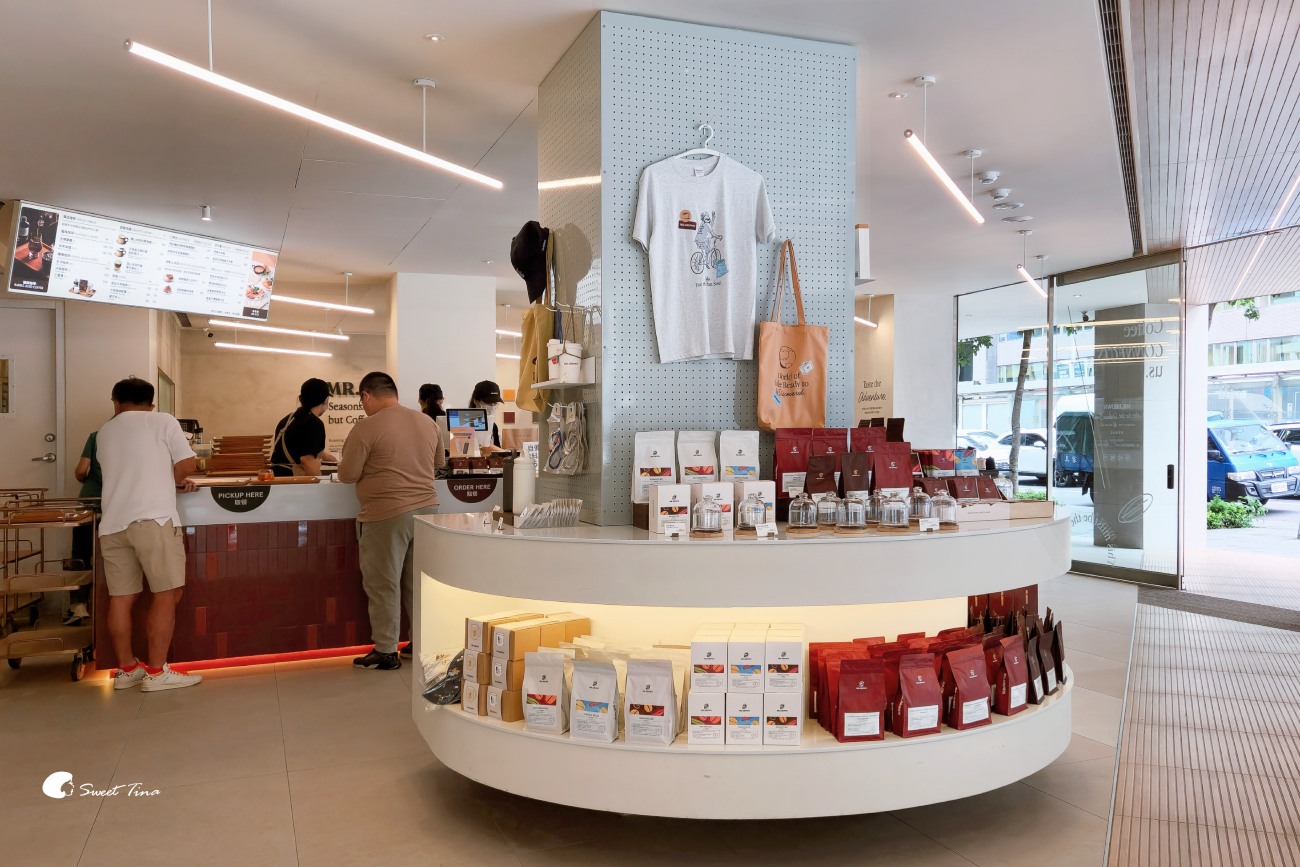 伯朗咖啡南京概念店｜松江南京站咖啡廳推薦，質感早午餐，有插座適合工作
