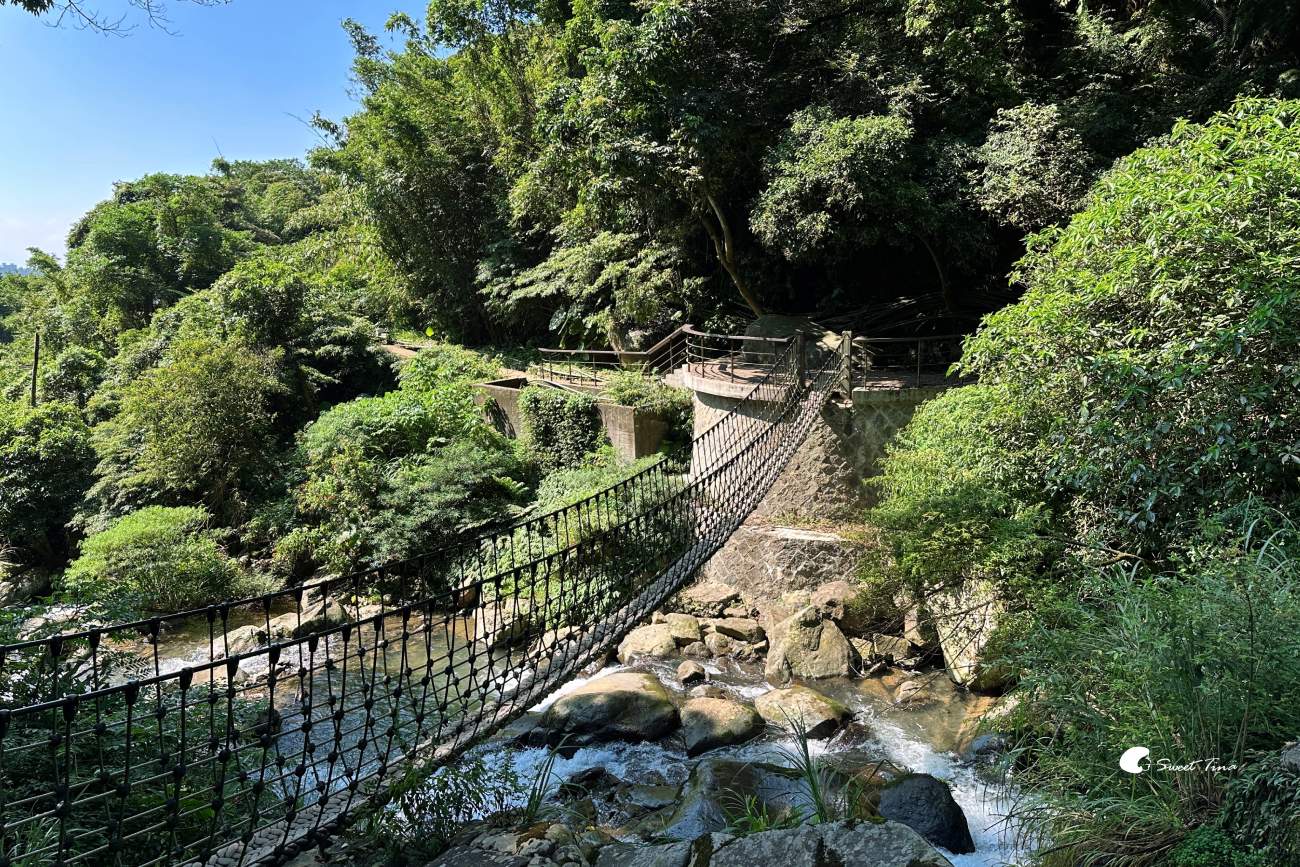 草山觀瀑吊橋及平台|陽明山親子步道,平緩好走賞瀑布 草山觀瀑吊橋及平台|陽明山親子步道,平緩好走賞瀑布