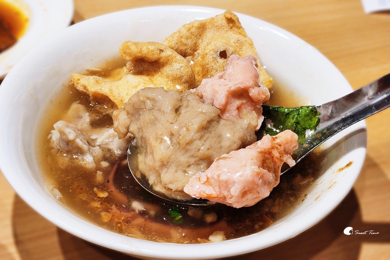 川業肉圓|萬華百年老字號小吃,現炸與清蒸肉圓 川業肉圓|萬華百年老字號小吃,現炸與清蒸肉圓
