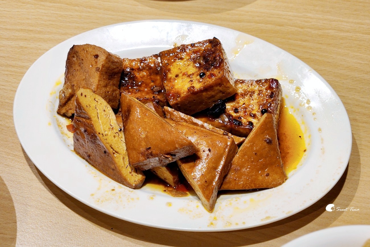 川業肉圓|萬華百年老字號小吃,現炸與清蒸肉圓 川業肉圓|萬華百年老字號小吃,現炸與清蒸肉圓