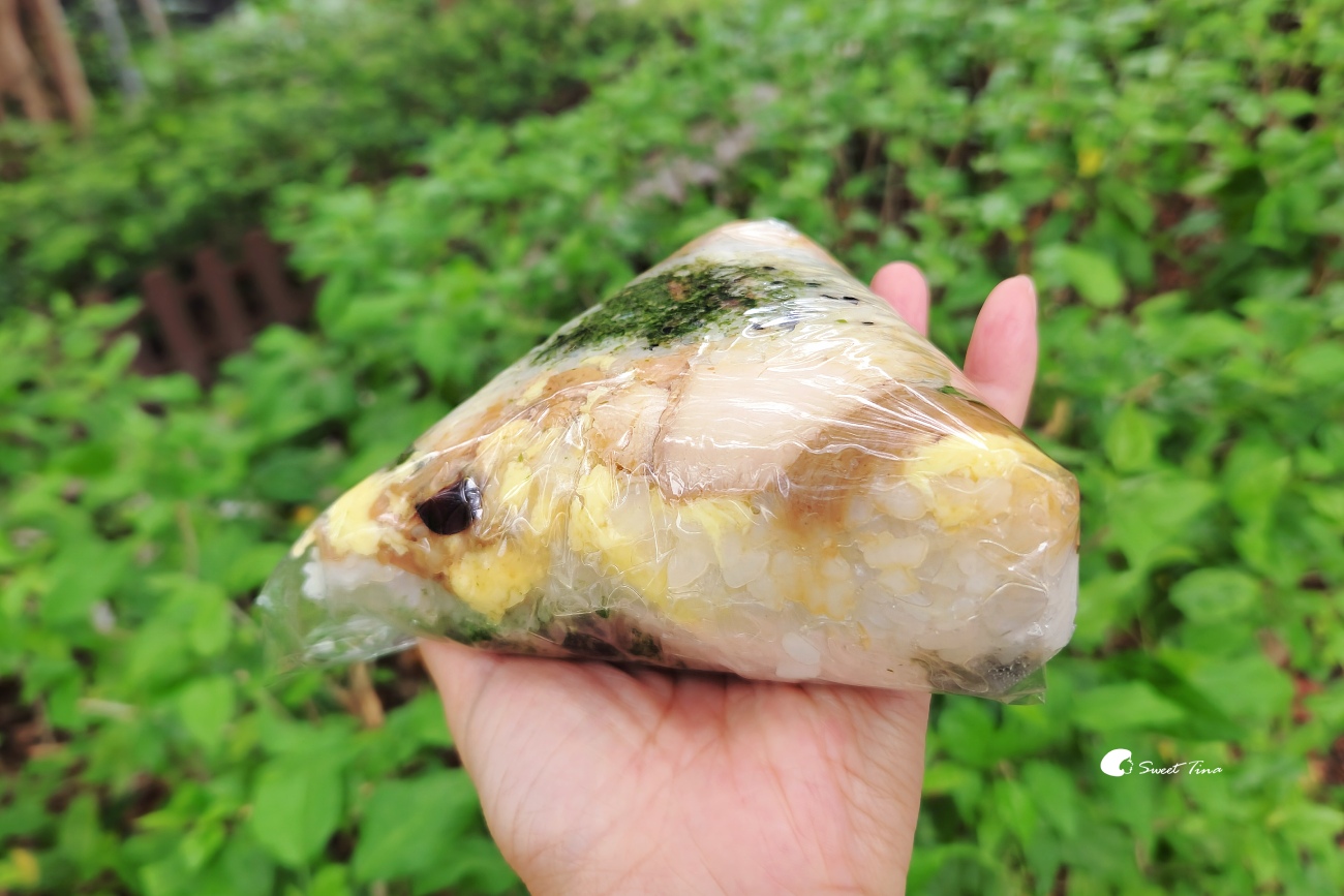 大三角飯糰｜永春市場美食推薦，雙拼大份量飯糰超滿足