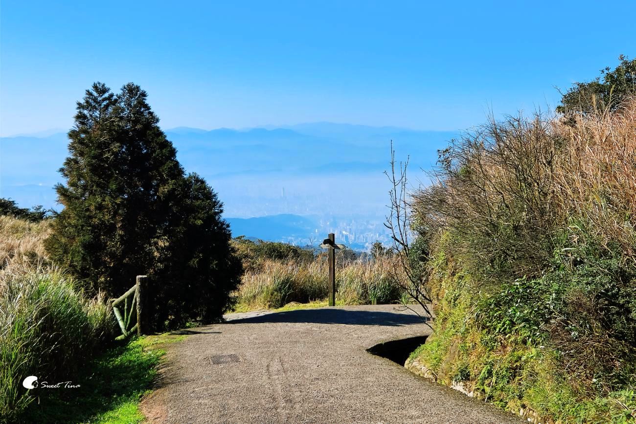 【夢幻湖步道】陽明山必訪景點 – 絕美湖景,壯闊山景健行路線推薦 【夢幻湖步道】陽明山必訪景點 – 絕美湖景,壯闊山景健行路線推薦