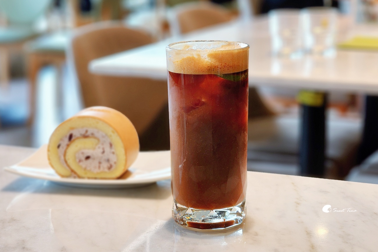 eslite café 松菸店|信義區咖啡廳推薦,坐擁台北 101、大巨蛋景觀 eslite café 松菸店|信義區咖啡廳推薦,坐擁台北 101、大巨蛋景觀