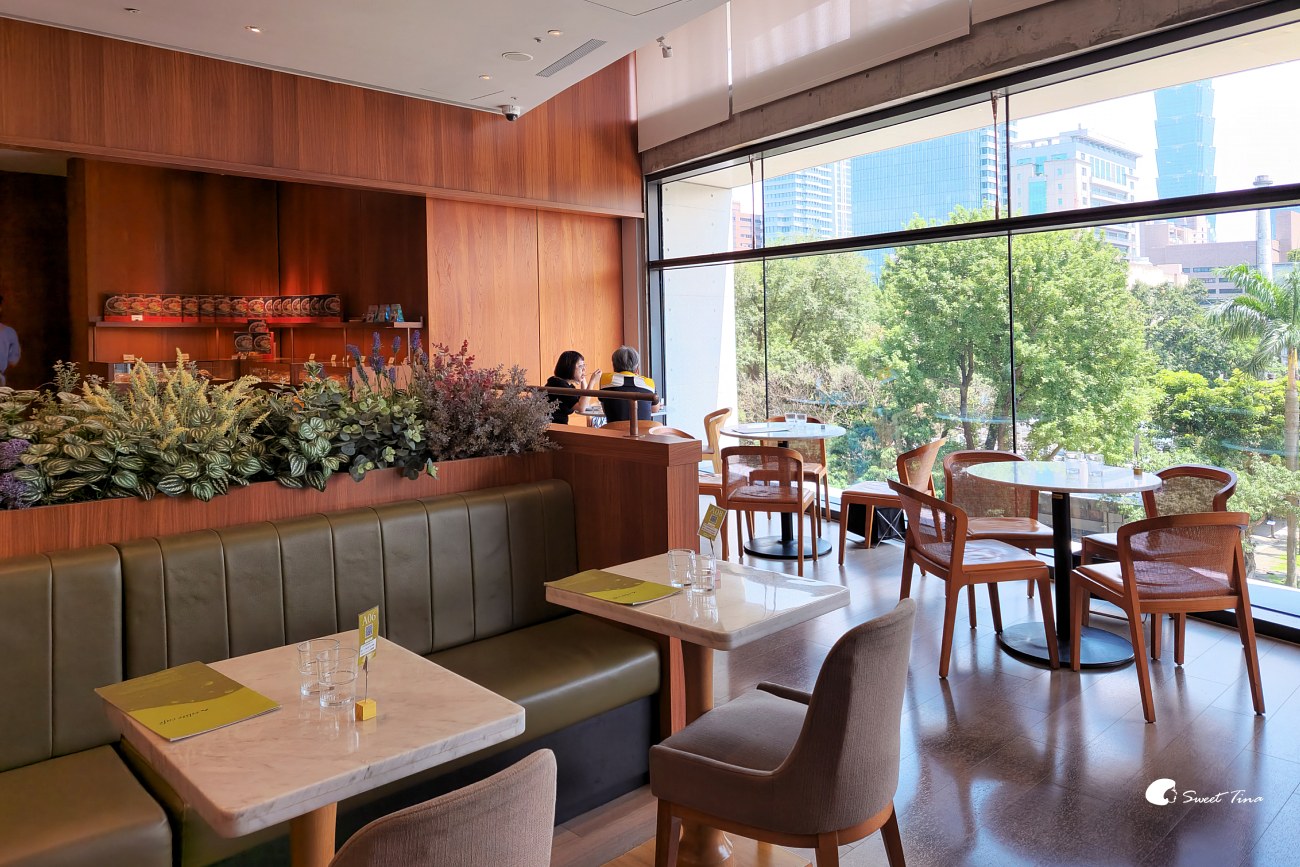 eslite café 松菸店|信義區咖啡廳推薦,坐擁台北 101、大巨蛋景觀 eslite café 松菸店|信義區咖啡廳推薦,坐擁台北 101、大巨蛋景觀