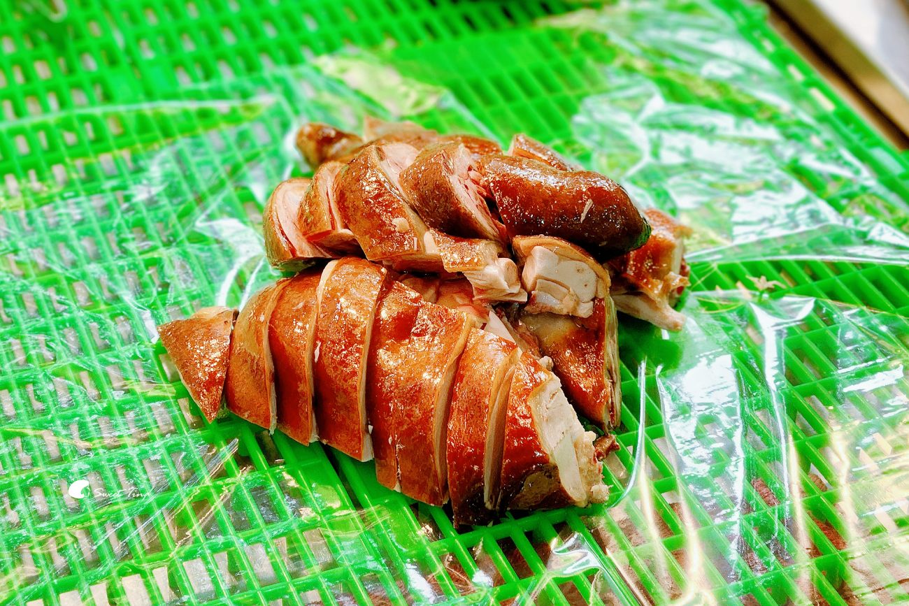 三重雞肉推薦|水流公市場金泉鹽水雞,每日現做溫體鹽水雞、甘蔗雞 三重雞肉推薦|水流公市場金泉鹽水雞,每日現做溫體鹽水雞、甘蔗雞