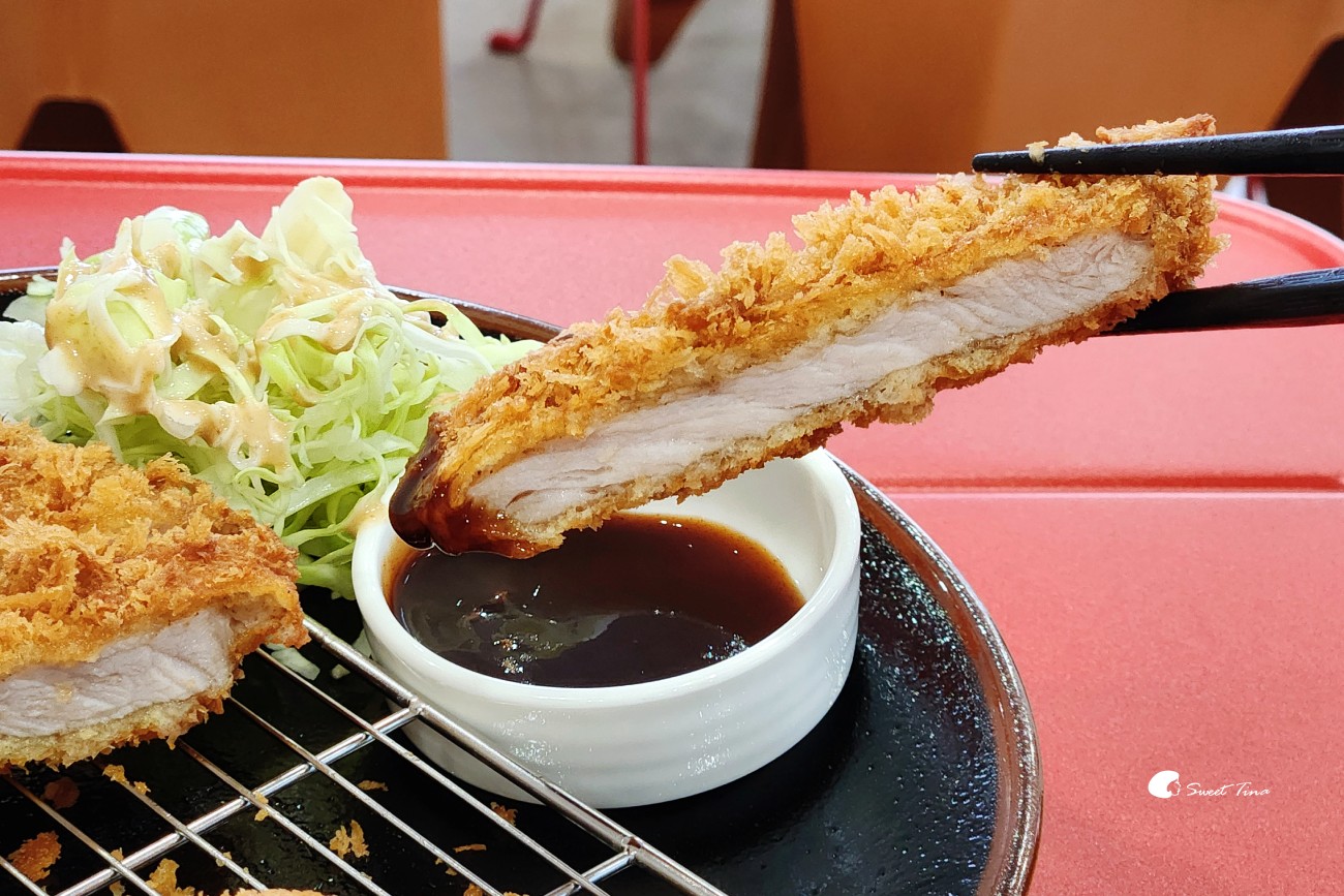 雞婆家鮮燉雞湯拉麵｜大同區美食推薦，台北雞湯拉麵濃郁不膩，搭配炸豬排紅糟肉超滿足