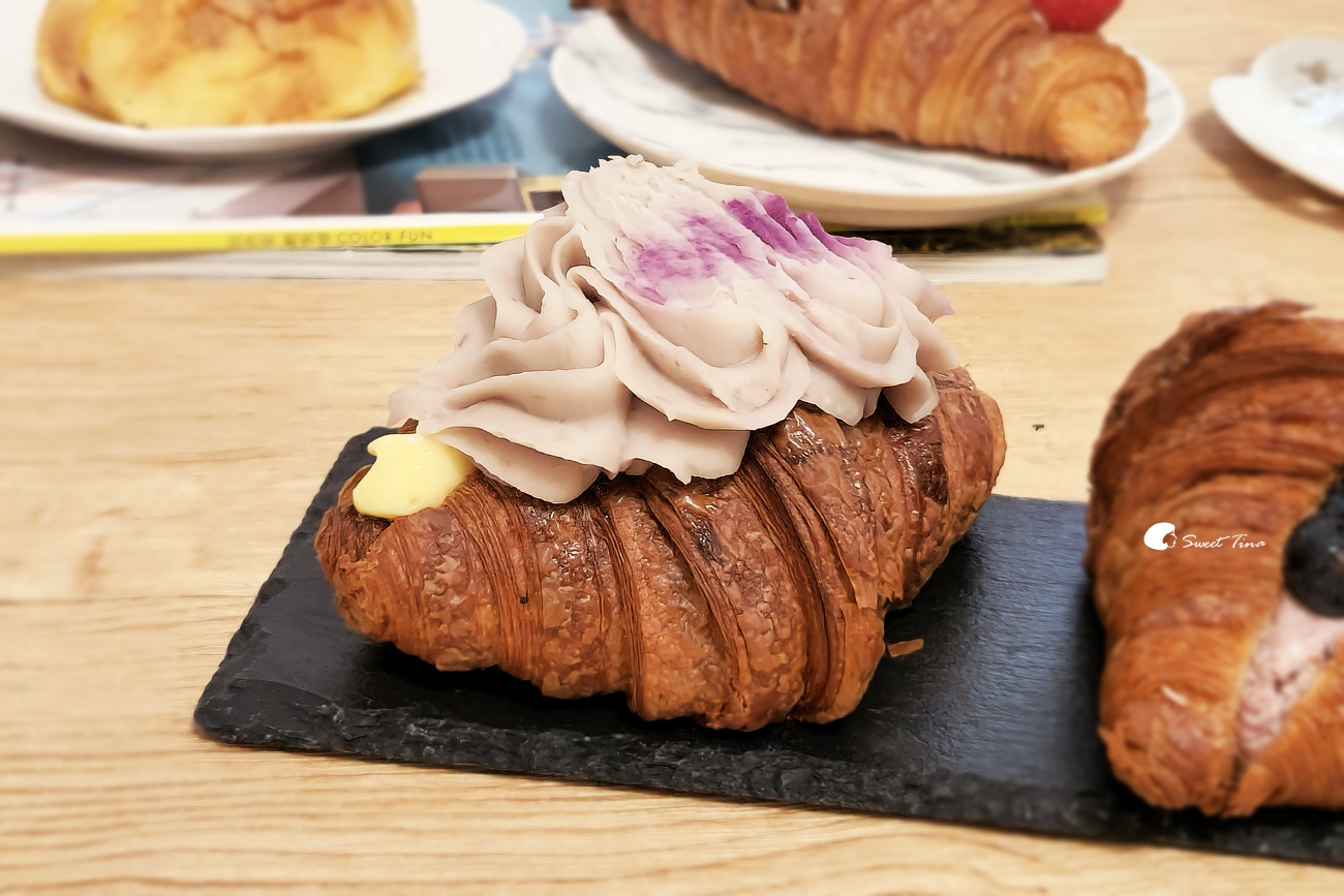 三重美食 | 台灣蕃薯 – 多樣化可頌菠蘿麵包，平價餡料豐富 @Sweet Tina 樂在生活分享