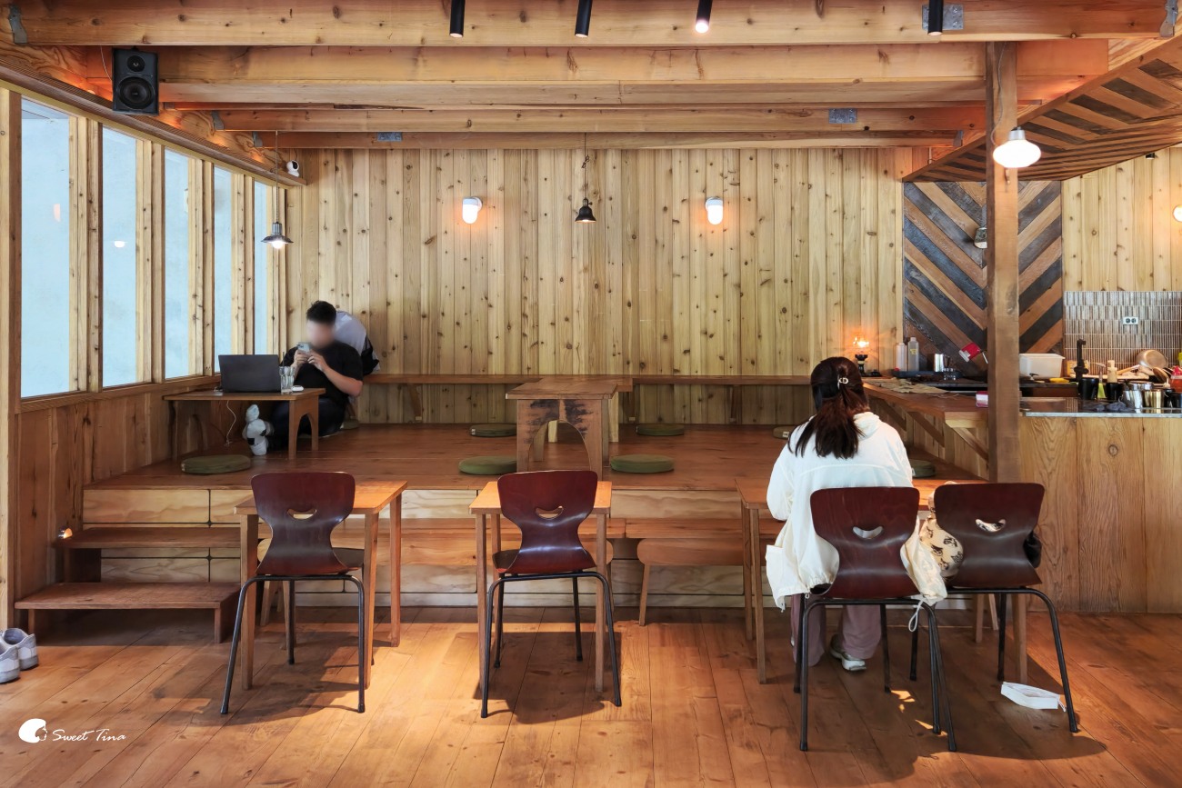 廢墟咖啡湖村店｜木柵不限時咖啡廳，政大湖畔的療癒時光！