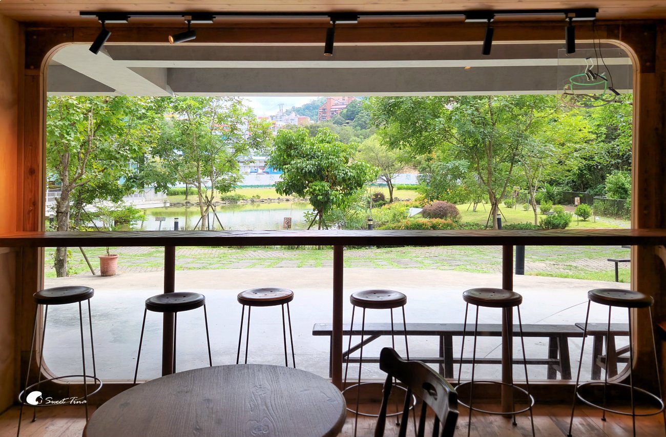 網站近期文章：廢墟咖啡湖村店｜木柵不限時咖啡廳，政大湖畔的療癒時光！