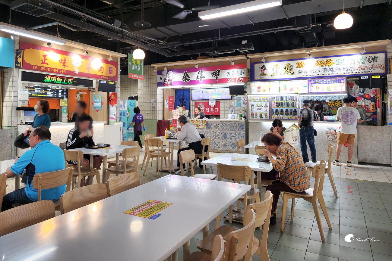 泰厚呷｜南門市場美食推薦，台式融合泰式便當，現炒配菜份量超有誠意
