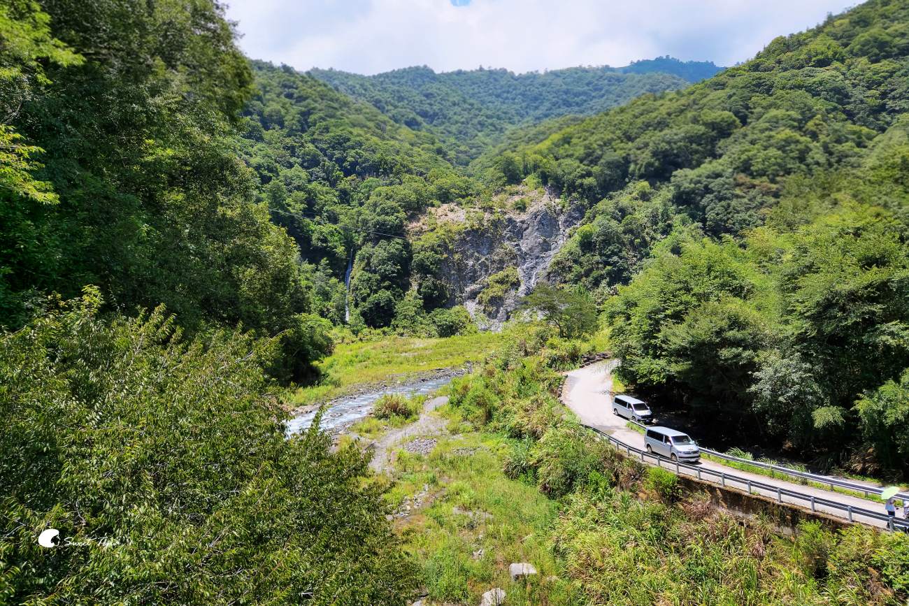 南投帖比倫峽谷瀑布|紅香部落秘境景點,紅香茶園、五彩岩壁、碧綠深潭 南投帖比倫峽谷瀑布|紅香部落秘境景點,紅香茶園、五彩岩壁、碧綠深潭