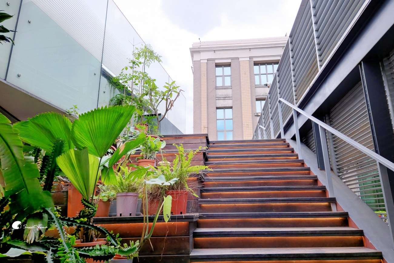 WeR國門廣場|基隆港海景咖啡廳,船型外觀超吸睛 WeR國門廣場|基隆港海景咖啡廳,船型外觀超吸睛